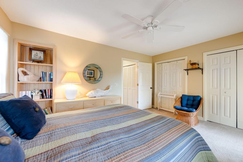 Marsh Tide Retreat House in Roanoke Island