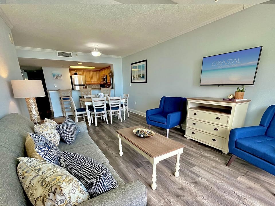 Stunning & Spacious Suite 318 OR Apartment in Myrtle Beach