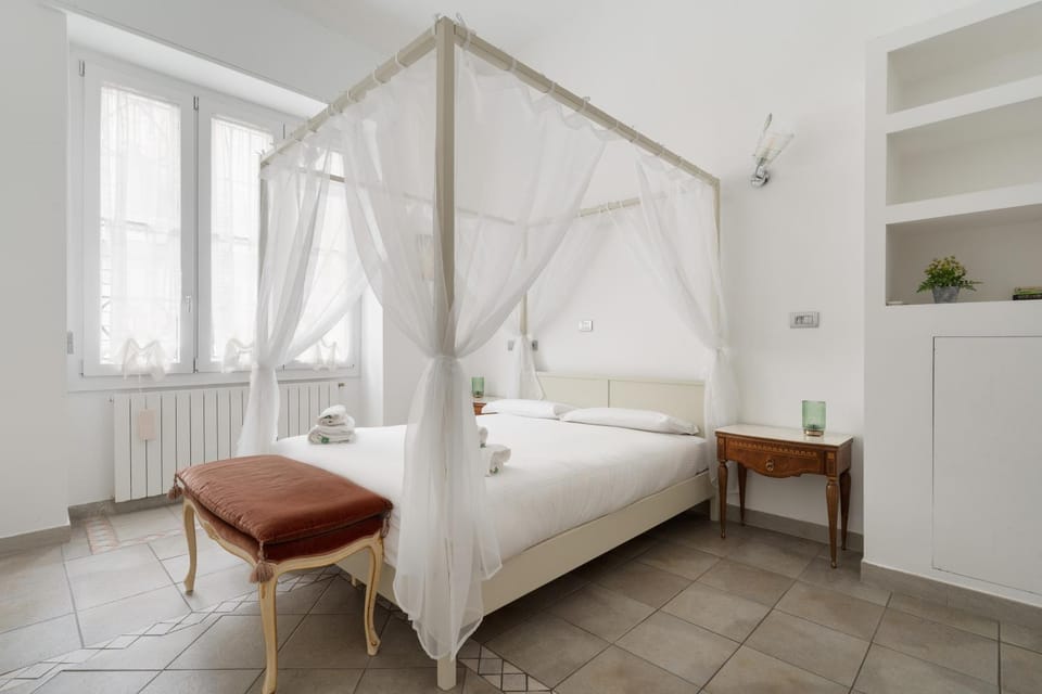 Charming Apartment near M1 Loreto and Iconic Tram 1 to City Center Apartment in Milan