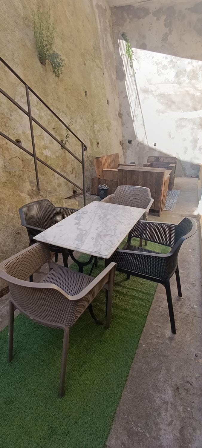 apt 5, 1er étage, un T2 avec terrasse, 4 couchages Apartment in Alt Empordà