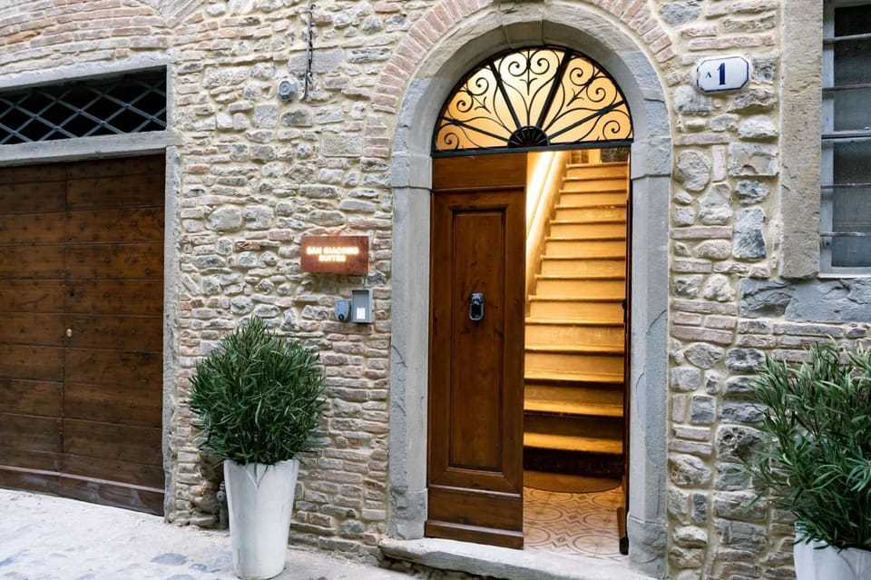 San Giacomo Suites Bed and Breakfast in Citta di Castello