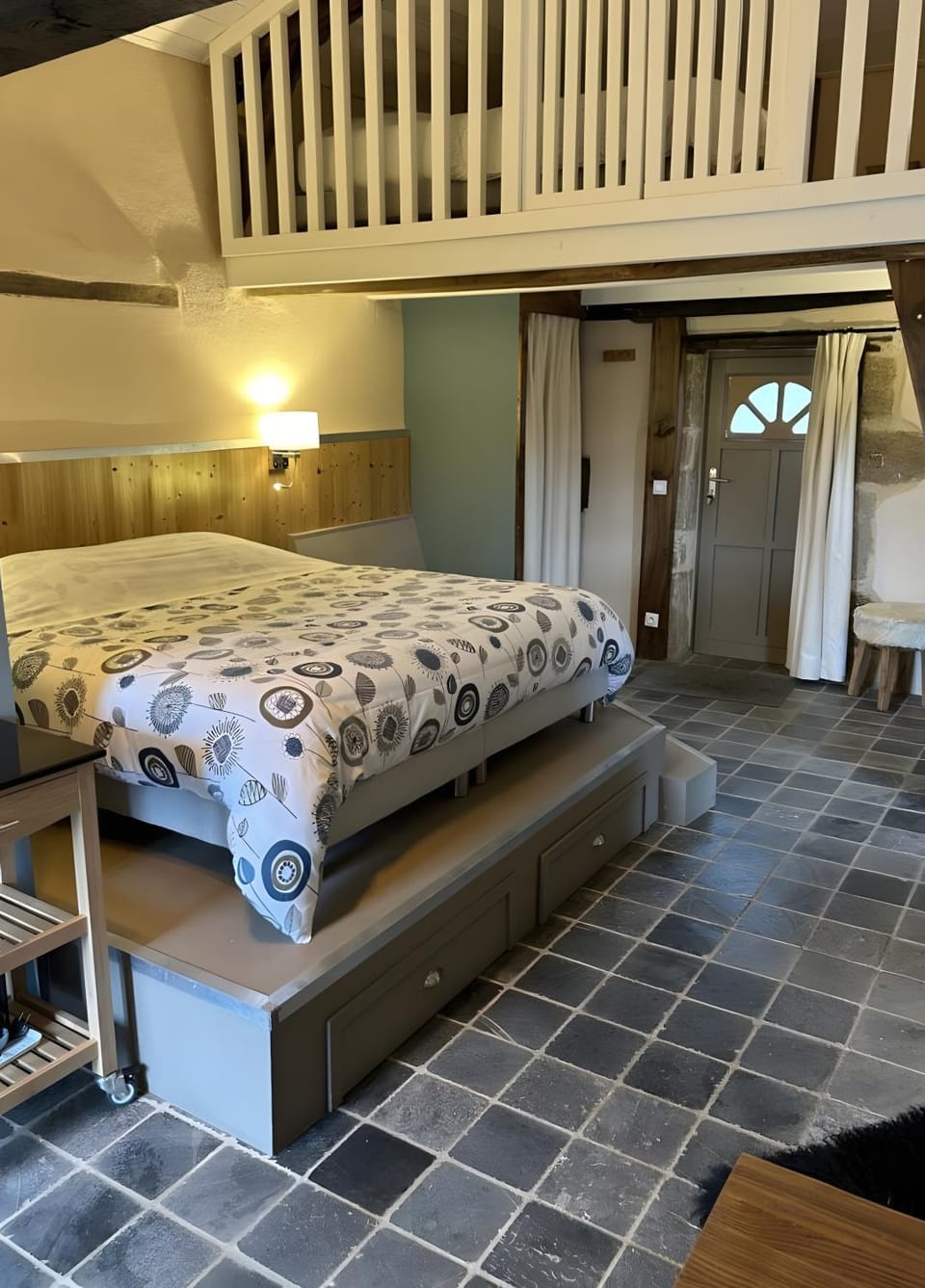 Property building, Living room, Bedroom