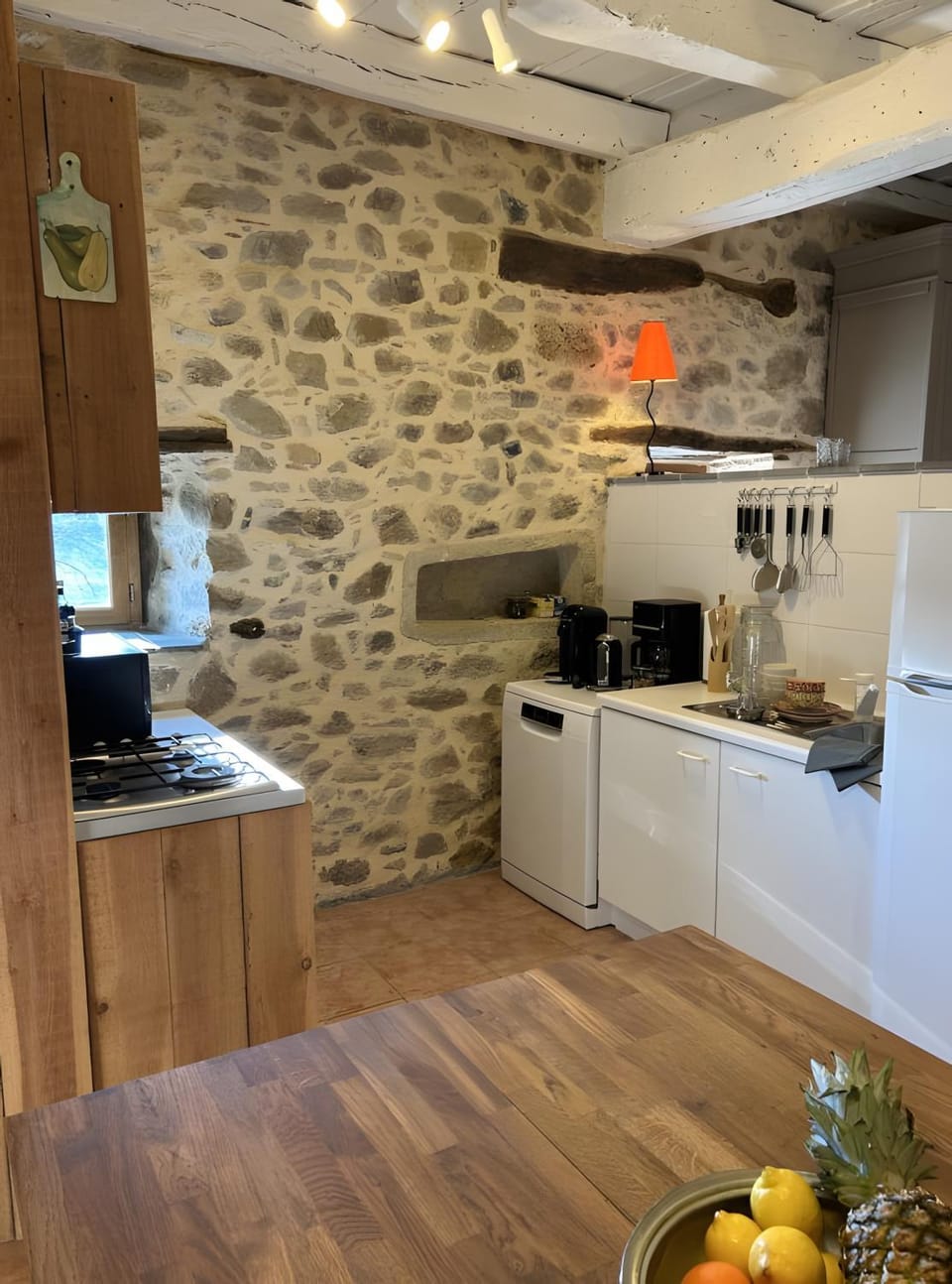 Kitchen or kitchenette, Living room