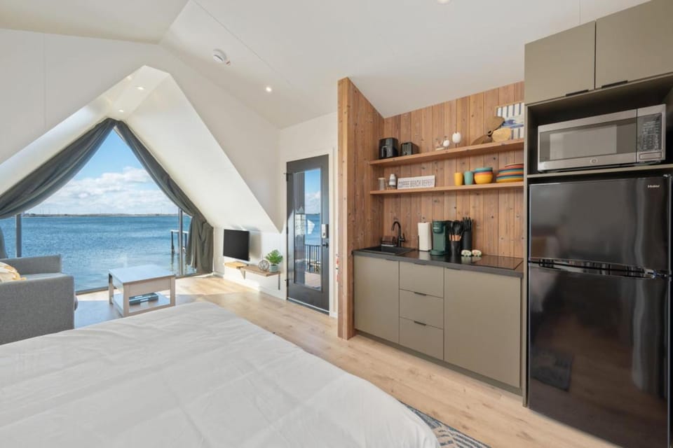 Luxury Waterfront A-Frame Cabin Cabin in Fort Walton Beach