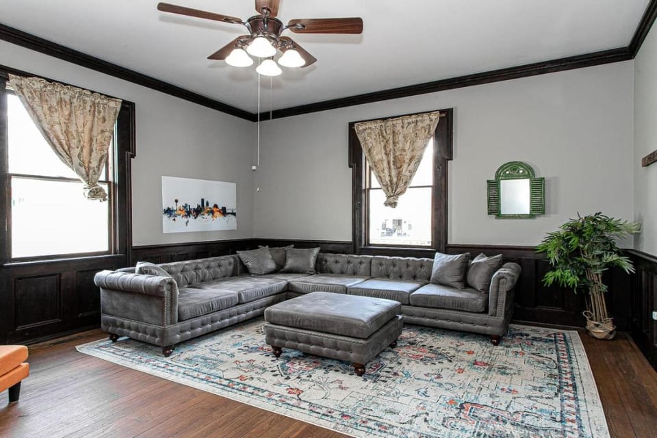 Covenant Park 3 Min - Old City 5 Min - Sleeps 16 House in Knoxville