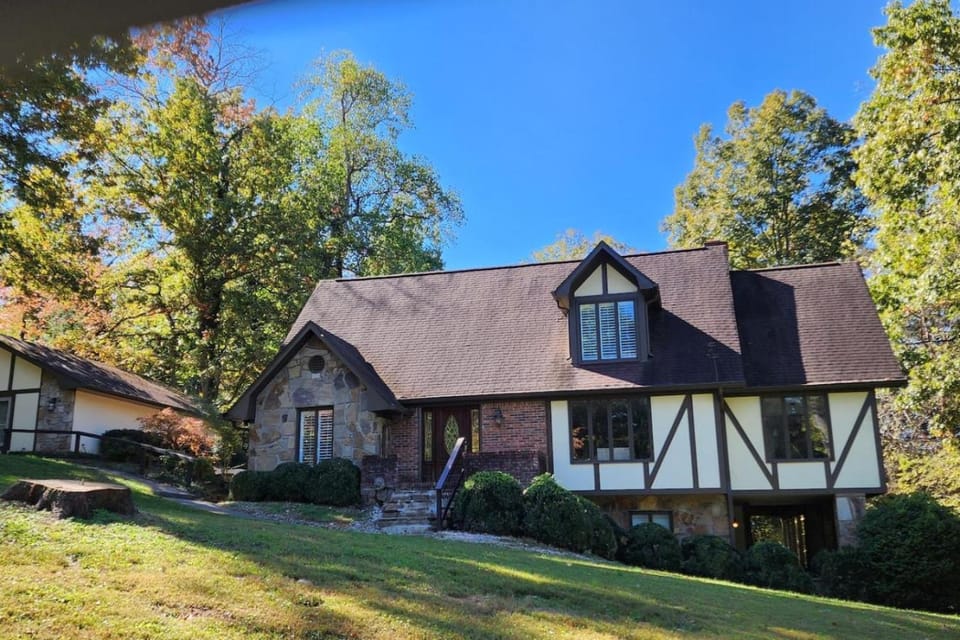 Majestic Retreat House in Sevierville