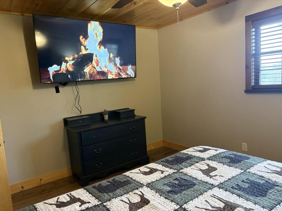 The Baby Bear Retreat House in Sevier County
