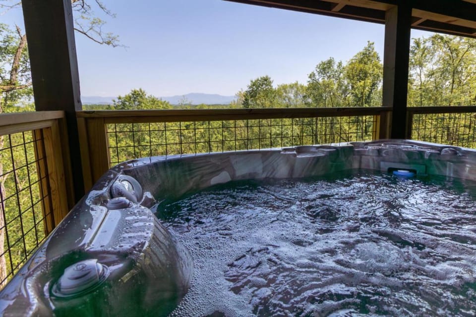 Eagles Roost House in Sevierville