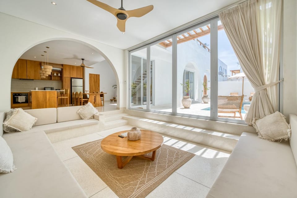 Living room, Pool view