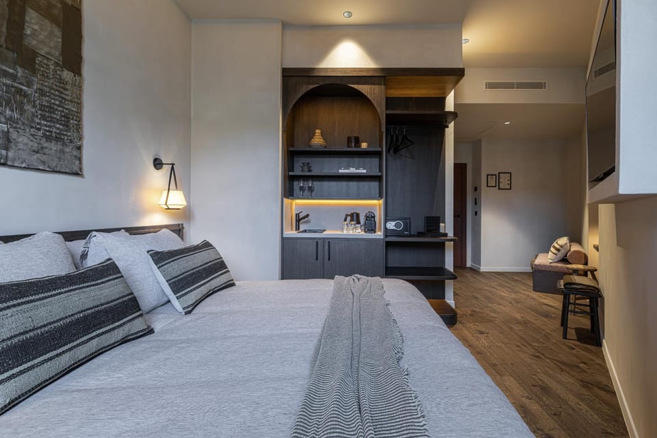 Coffee/tea facilities, Photo of the whole room, Bedroom