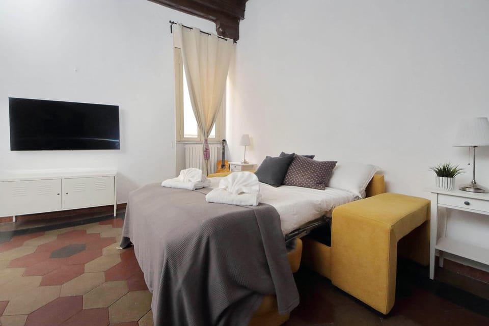 Bed, TV and multimedia