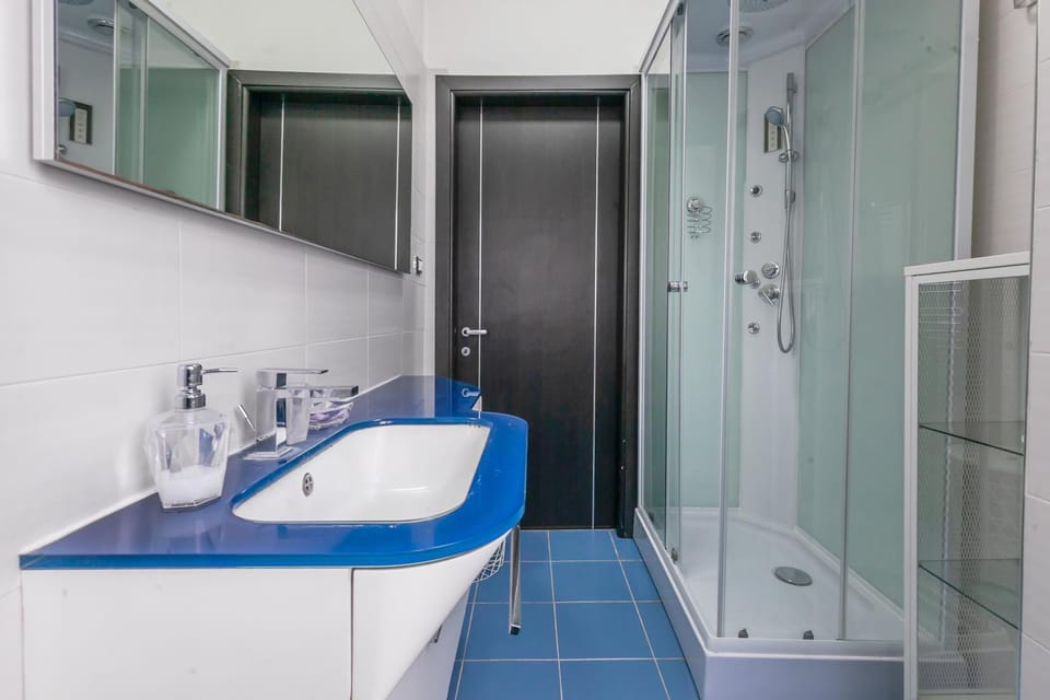 New Milan Apartment Near Central Station 3 Bedroom Apartment in Milan