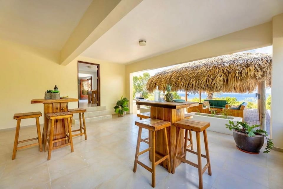 Lounge or bar