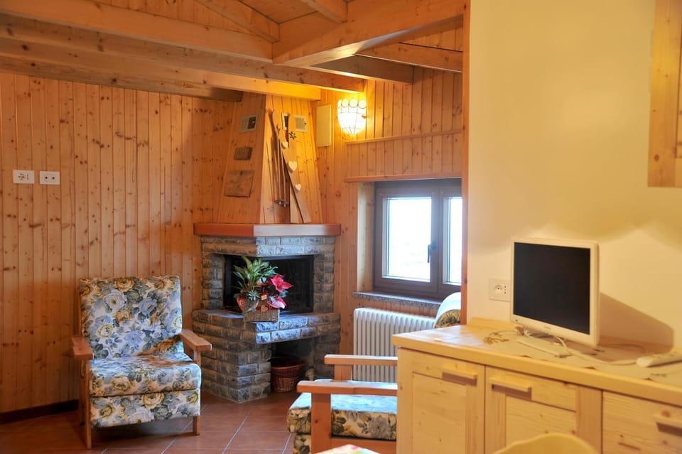 Casa Piazzo Alto, Santa Croce Ospitar Apartment in Lombardy