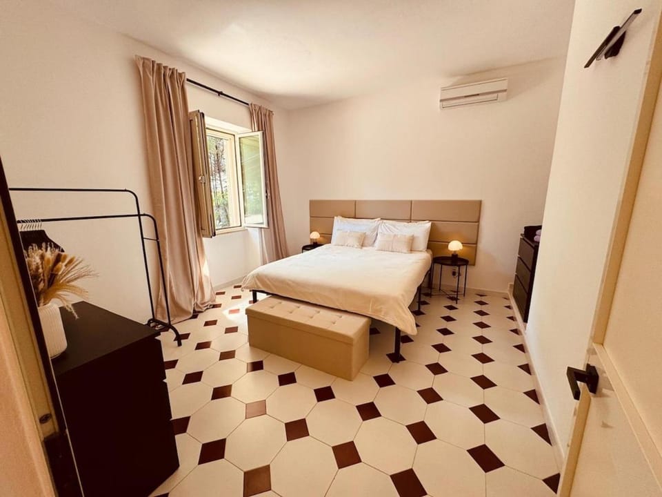 Villa mit großem Garten und Aufstellpool, 800m zum Meer, Lido Marini Villa in Apulia