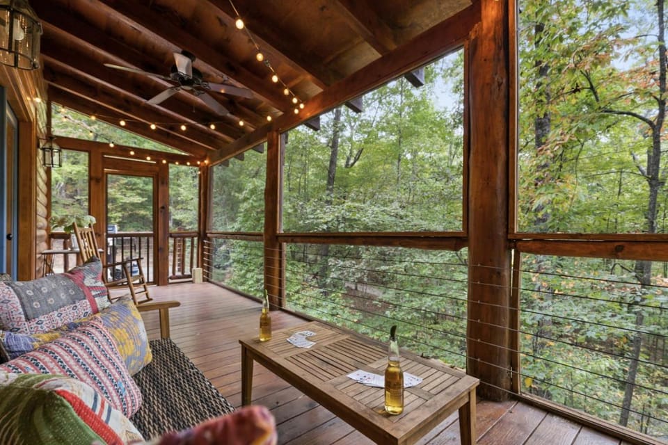 Luxury Cabin Hot Tub and Fire Pit Near Lake Cabin in Blue Ridge Lake