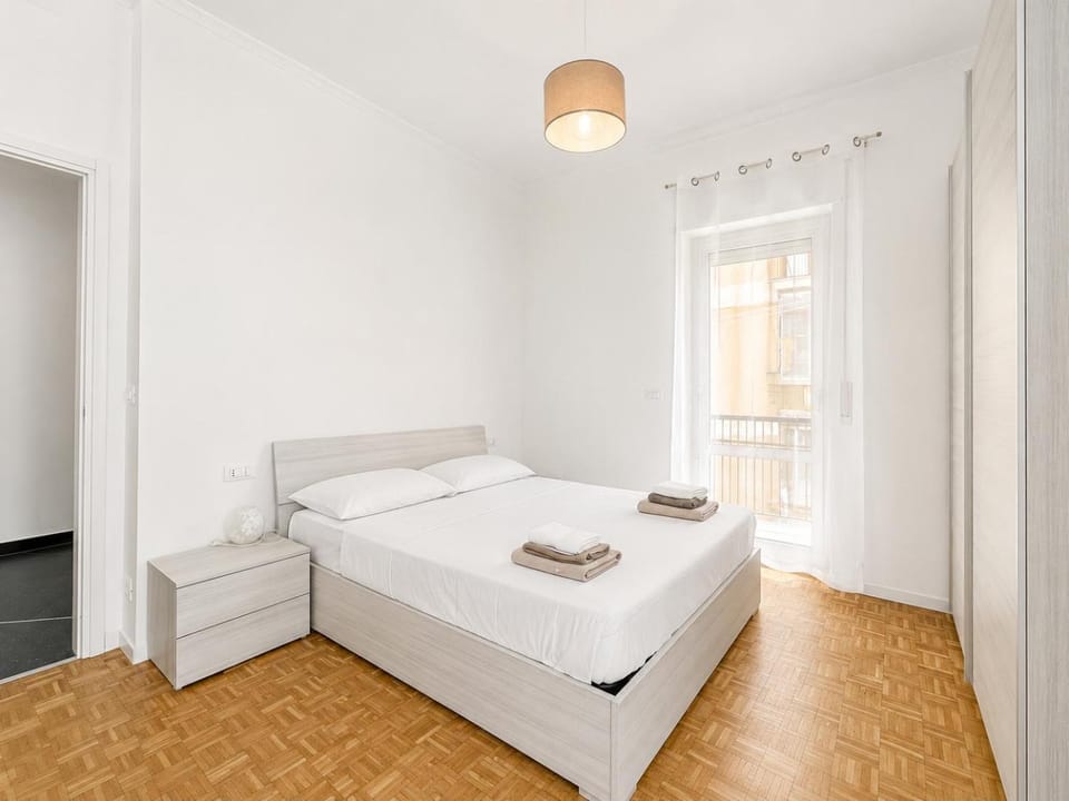 Bed, Photo of the whole room, Bedroom, towels, wardrobe