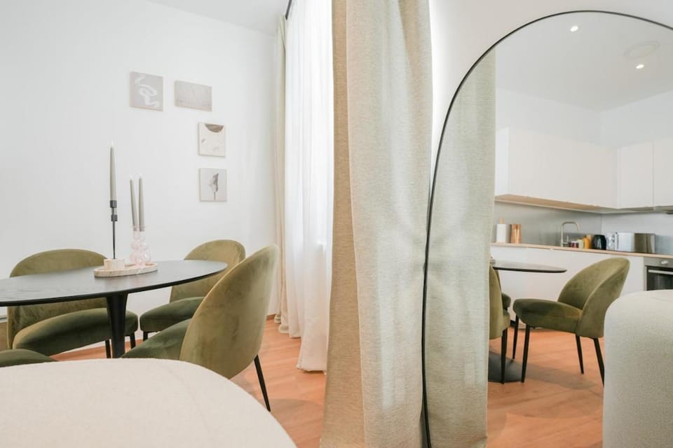 Appartement en plein centre-ville Apartment in Liège