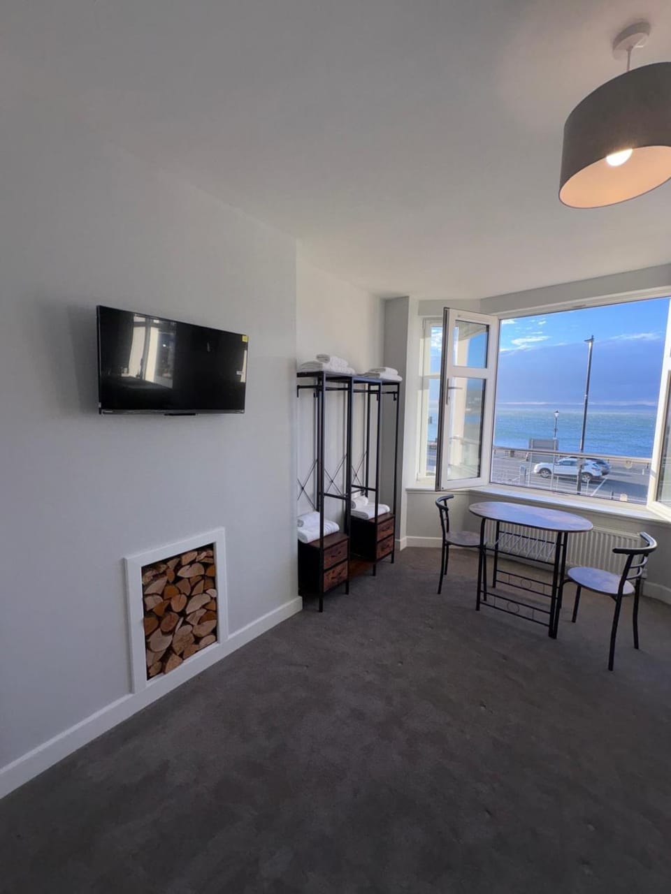 Skips Apartment in England