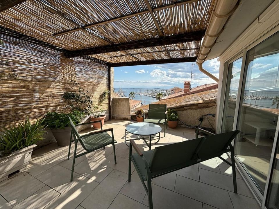 L'Hippocampe Apartment in Mèze