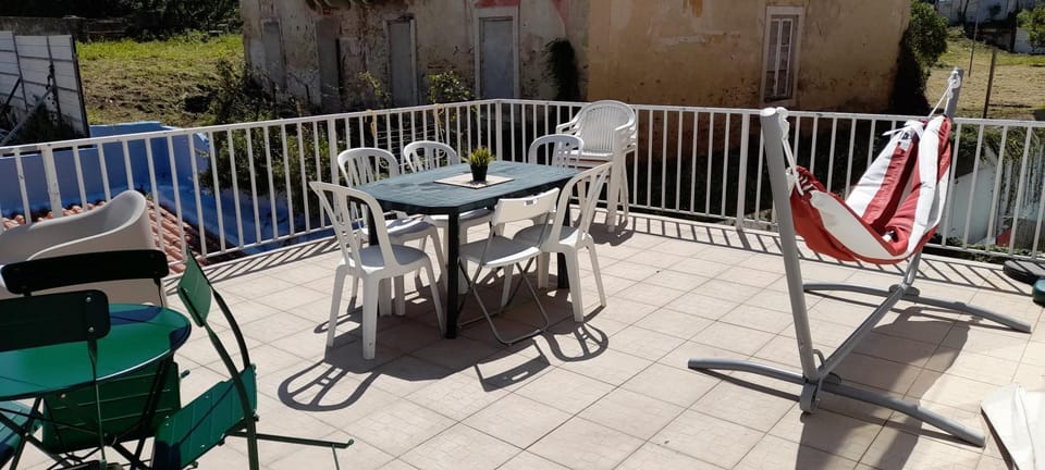 LxRoller Quionga Terrace View Apartment in Lisbon