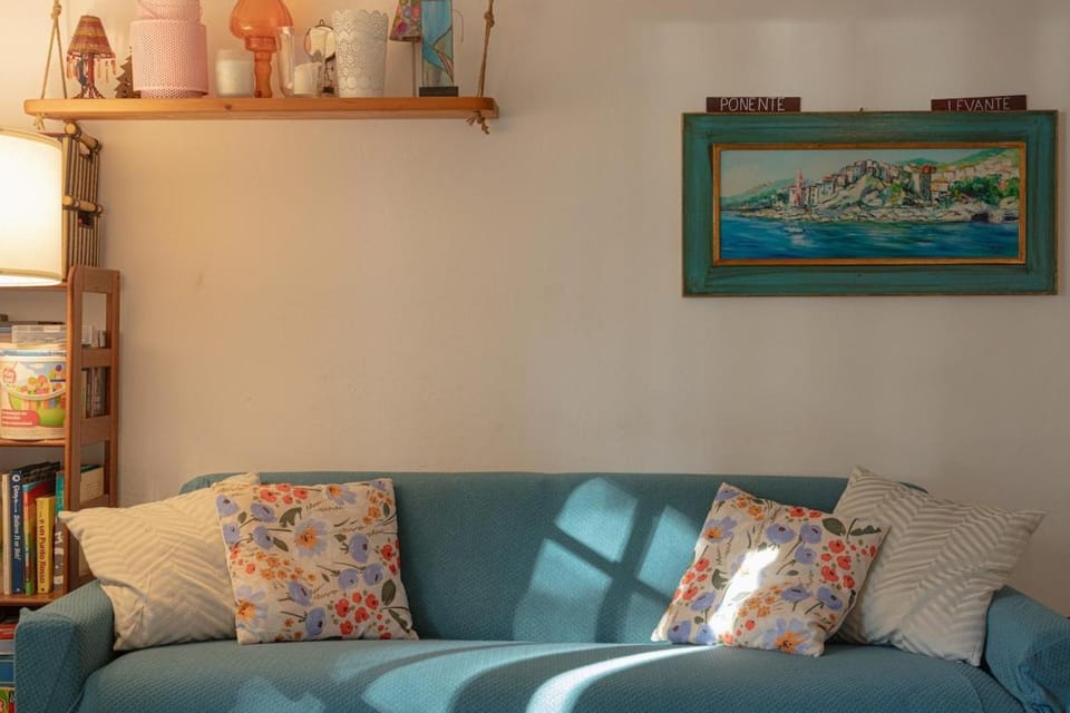 Leccino Sea Cliff Private Garden in Gulf of Poets House in Tellaro