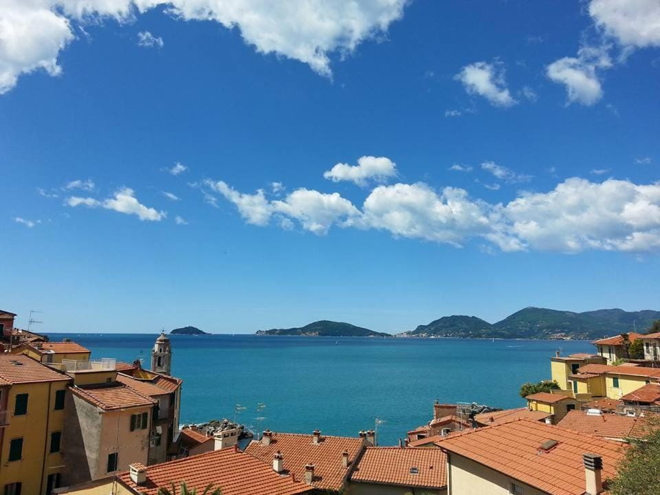 Leccino Sea Cliff Private Garden in Gulf of Poets House in Tellaro