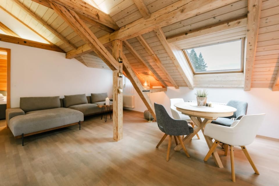 Living room, Seating area, Dining area