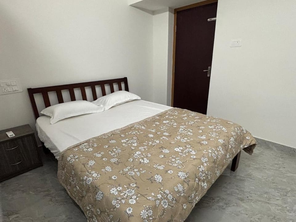 Laasya Homes YK2 - Family friendly stays Apartment in Mangaluru