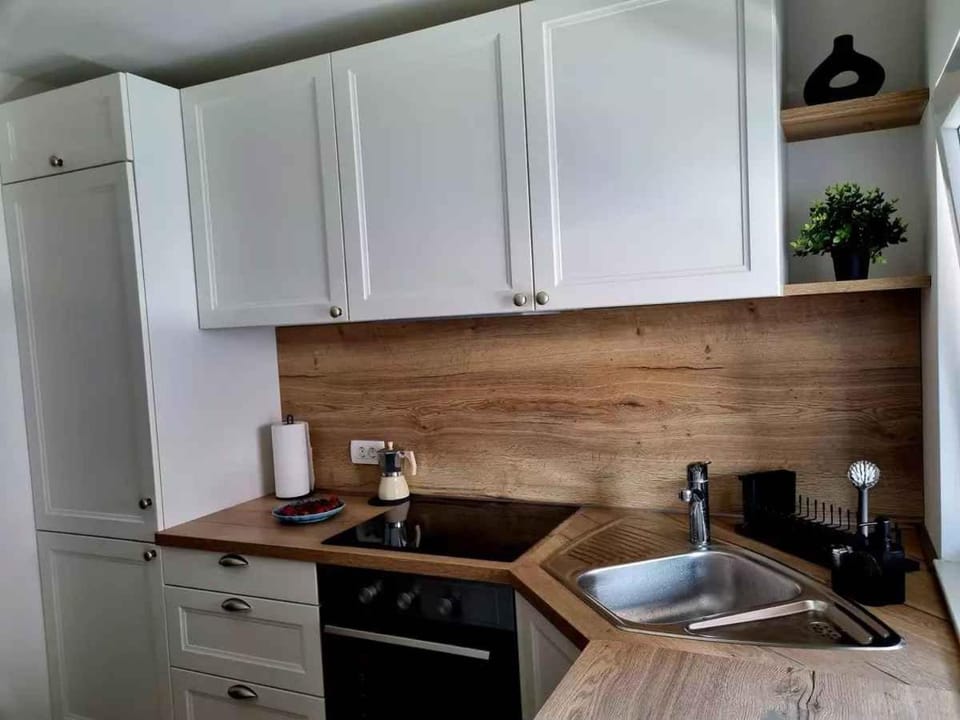 Holiday Home with A - C in Jadranovo 54777 House in Primorje-Gorski Kotar County
