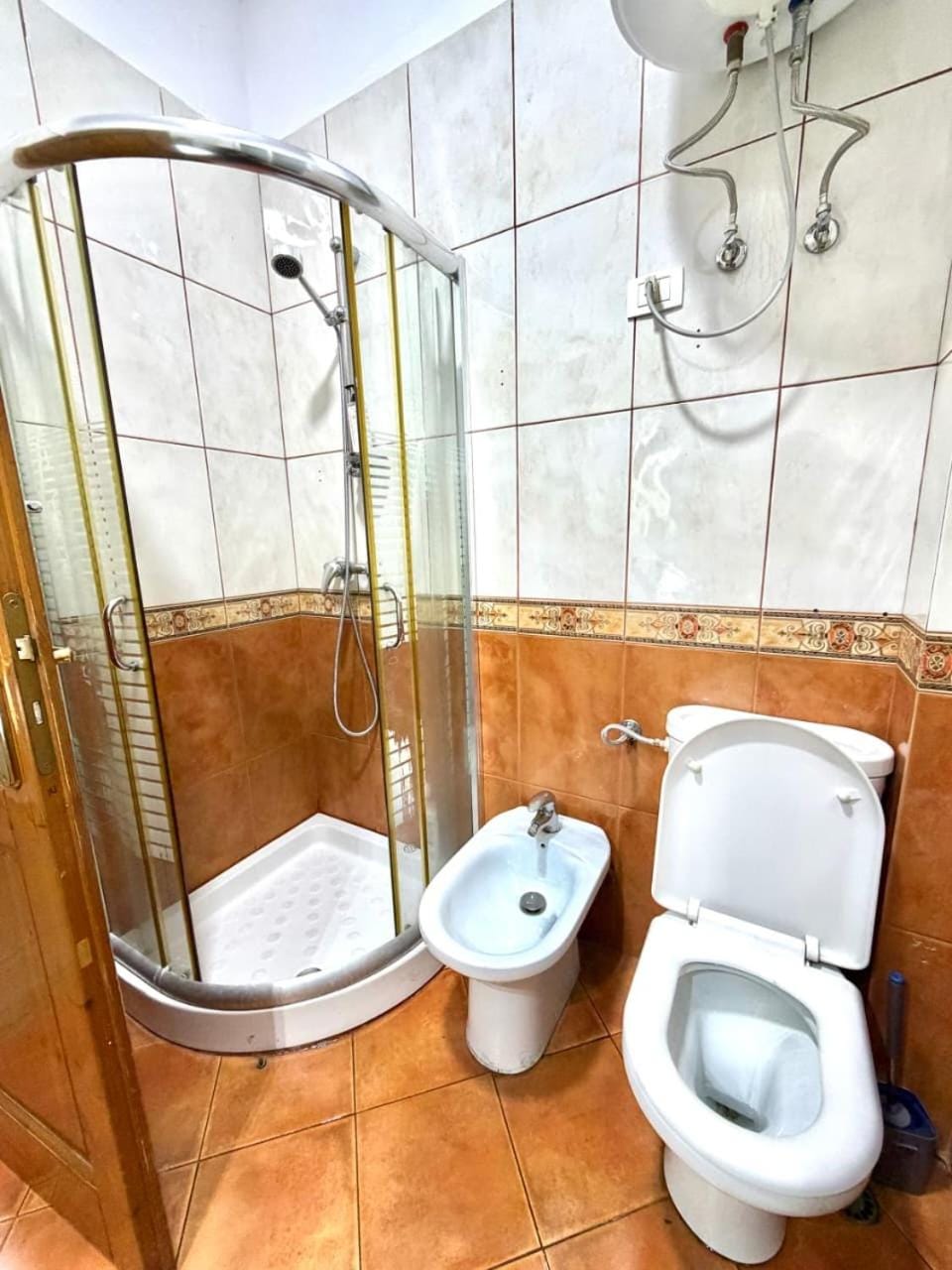 Bathroom, bidet, towels