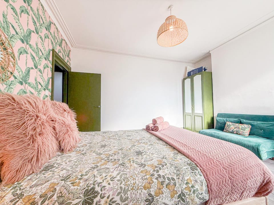 Bed, Decorative detail, Seating area, Bedroom, flat iron, hair dryier, heating, storage, towels, wardrobe
