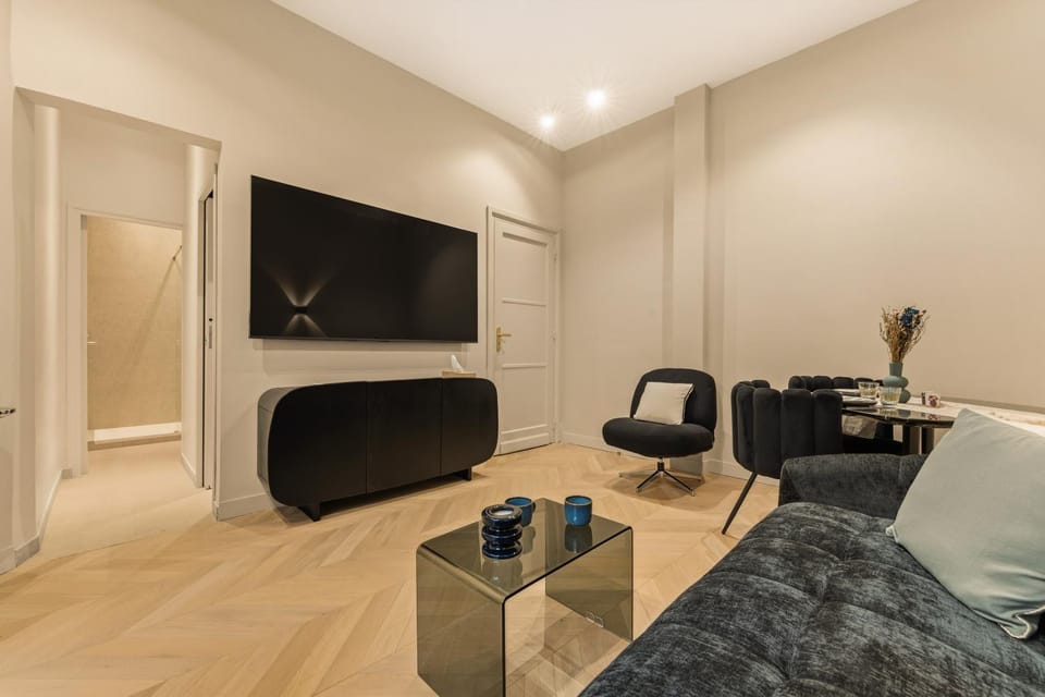 TV and multimedia, Living room, Seating area