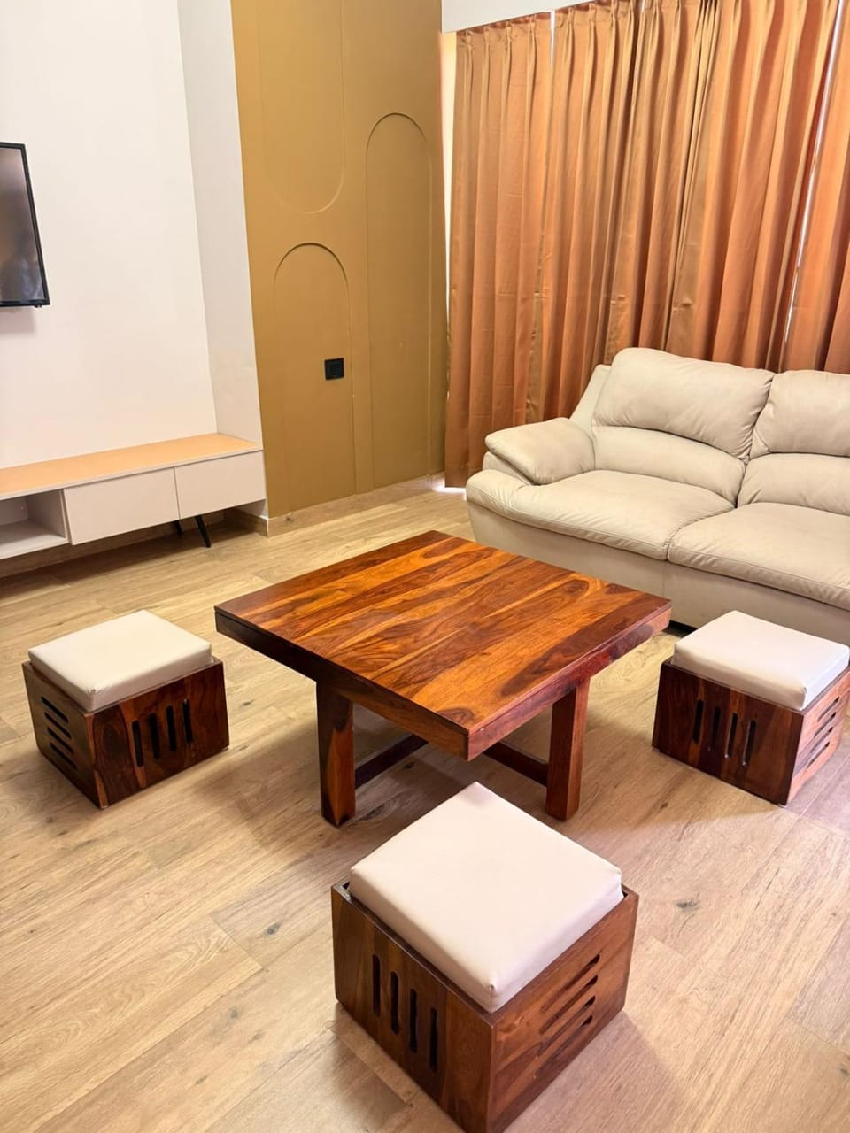 The Euphoria Inn Inn in Noida