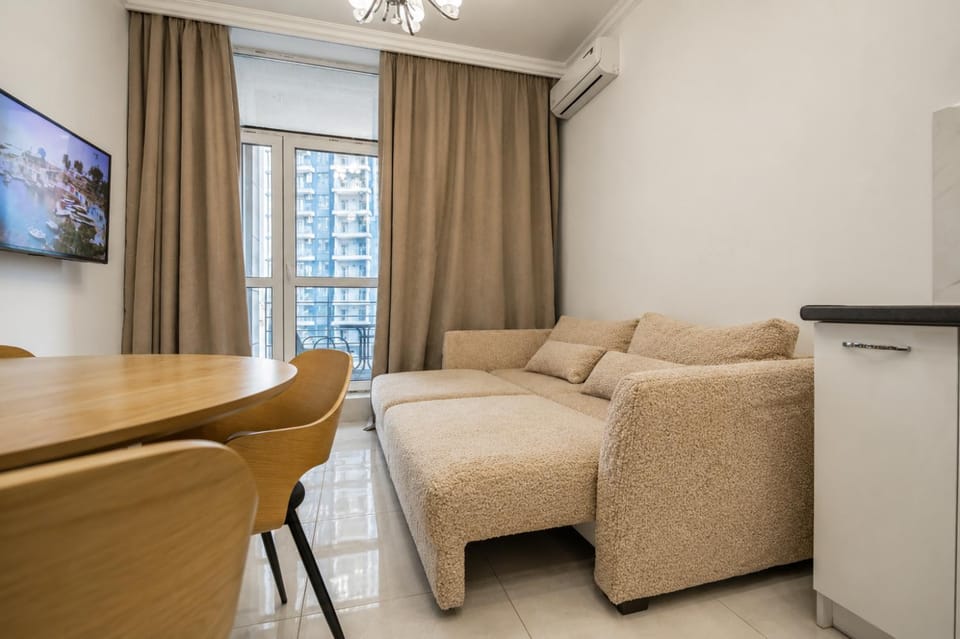 TV and multimedia, Living room, Seating area, air conditioner