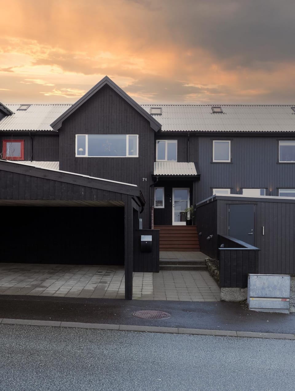 Property building, Parking
