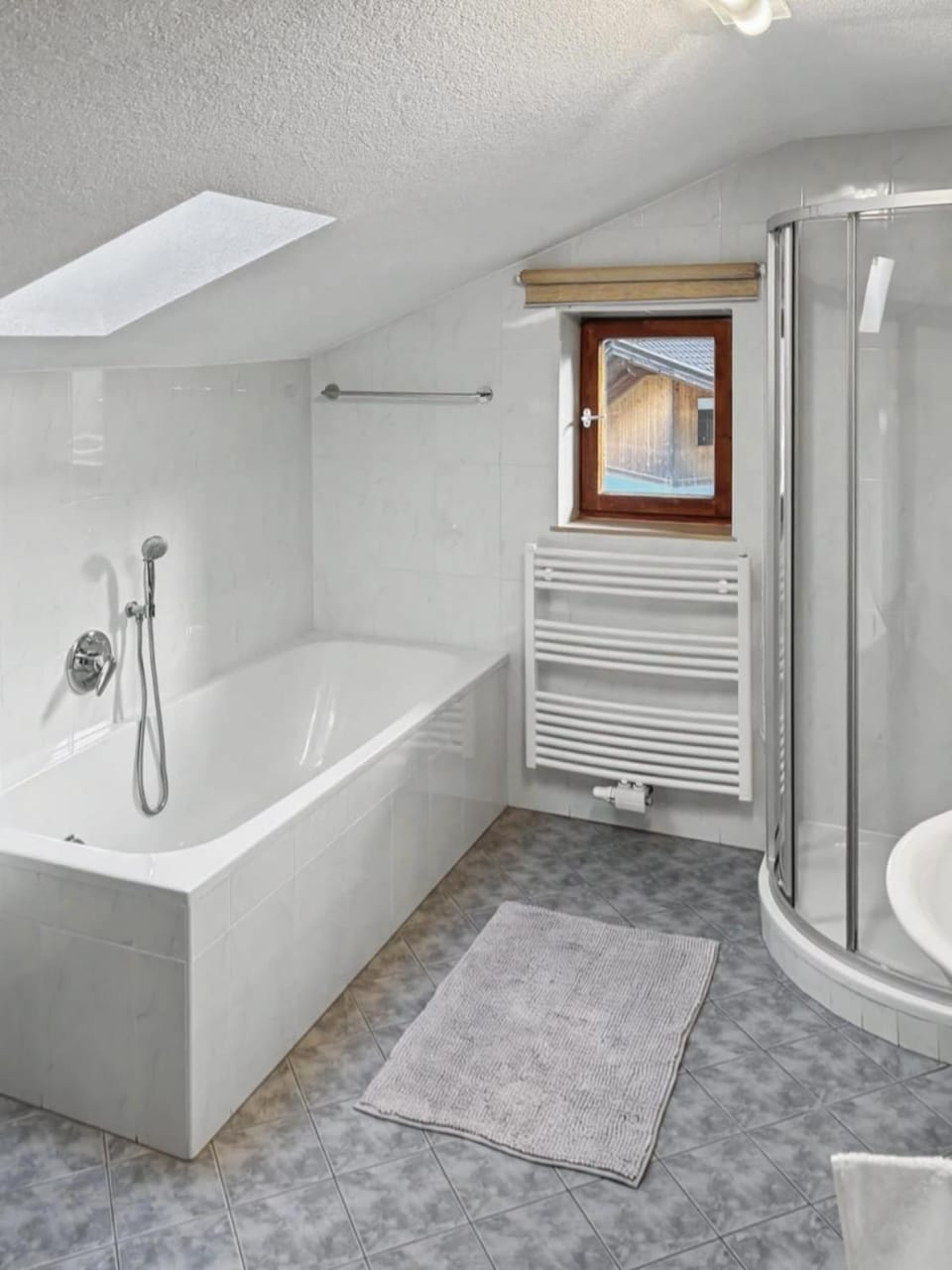 Bathroom, Bath