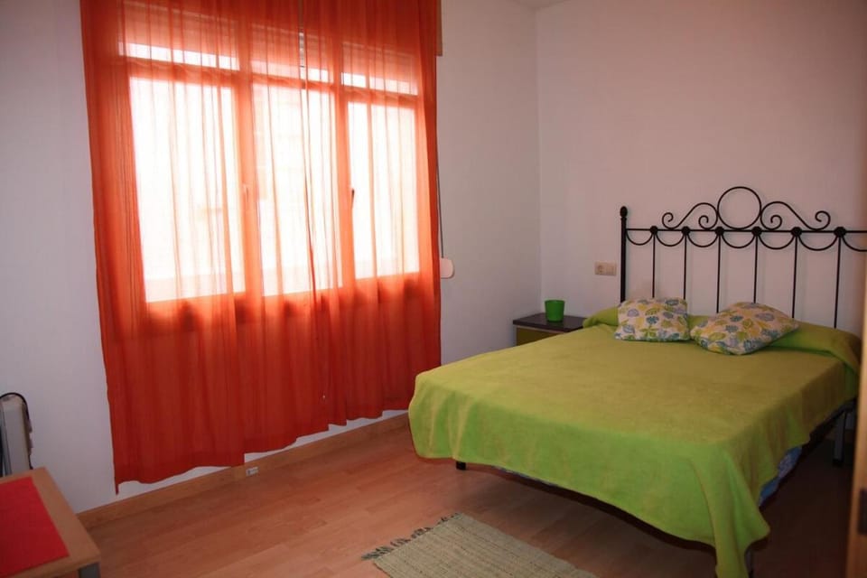 Apartamento primera planta Cariño 200m playa Apartment in Galicia