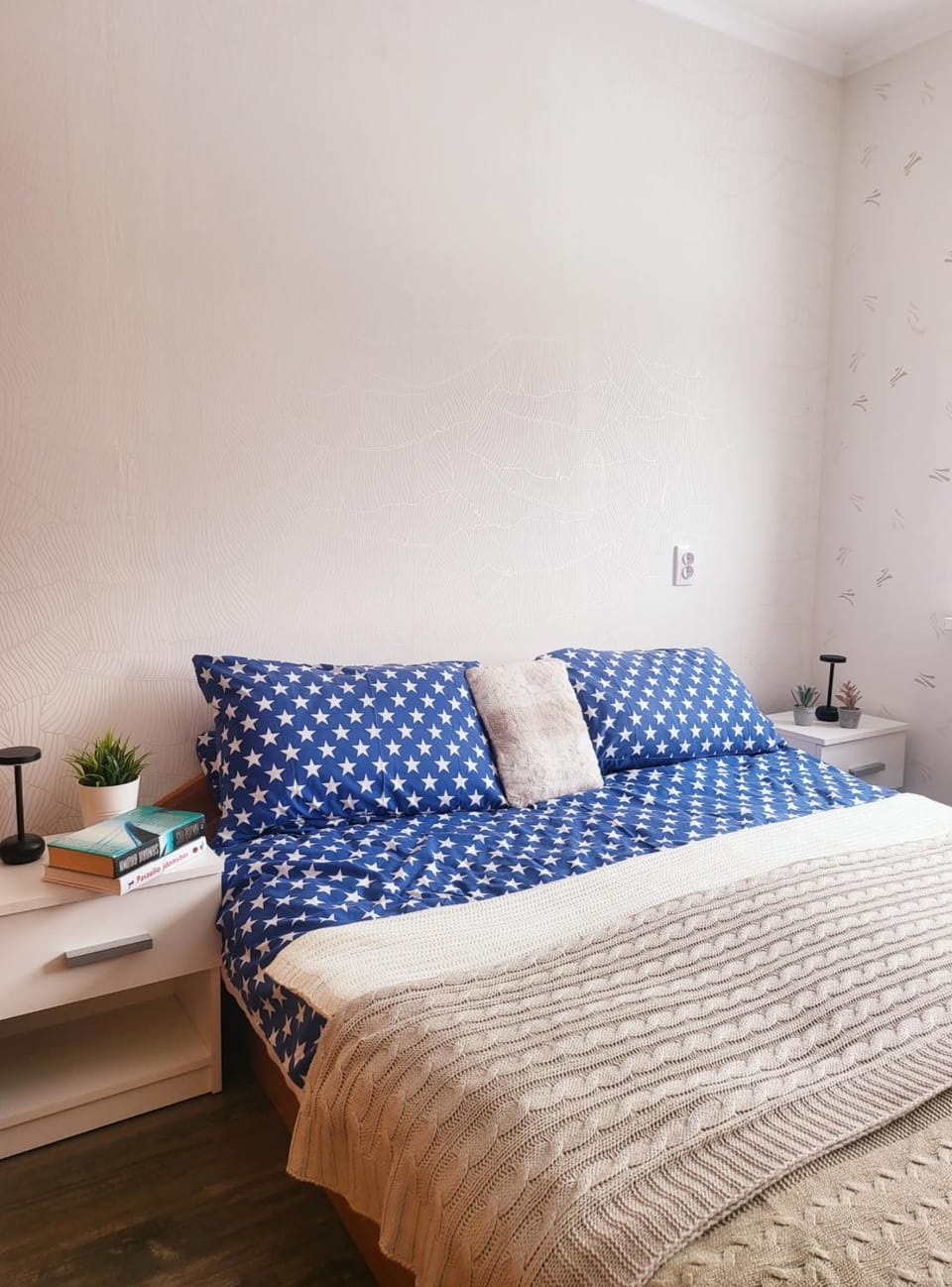 Mocha House 2-Bedroom Apartment Netflix Speedy Wifi Apartment in Lithuania