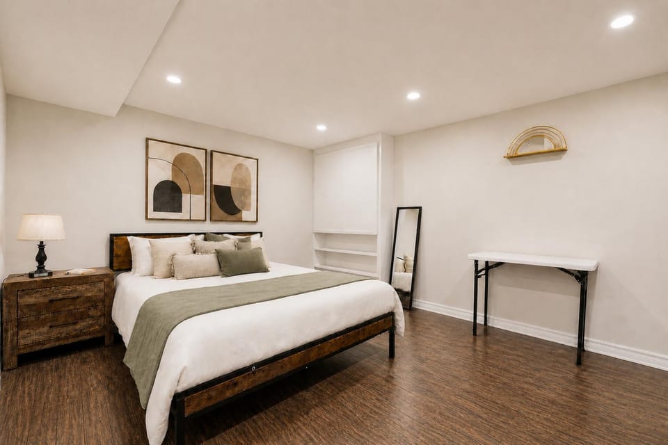 Bed, Photo of the whole room, Bedroom, furniture