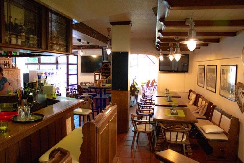 Rooms by Ruhrpadel Inn in Gladbeck