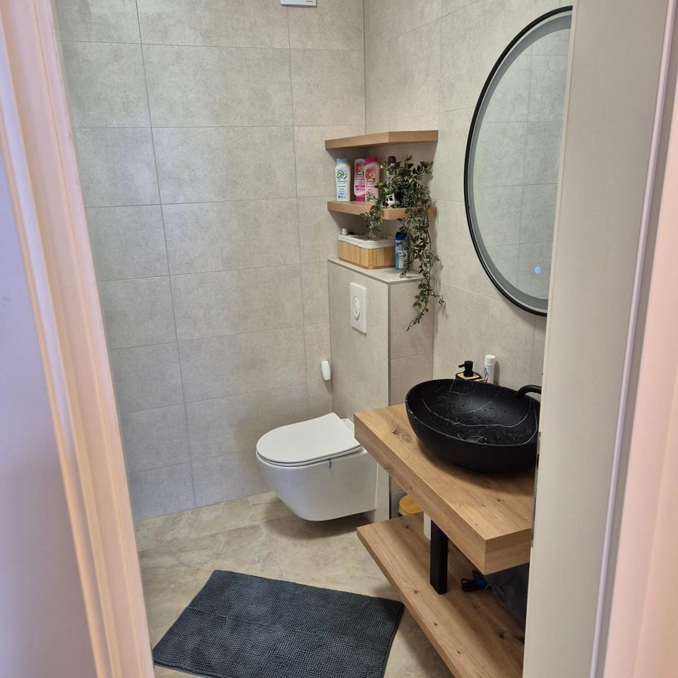 Toilet, Bathroom