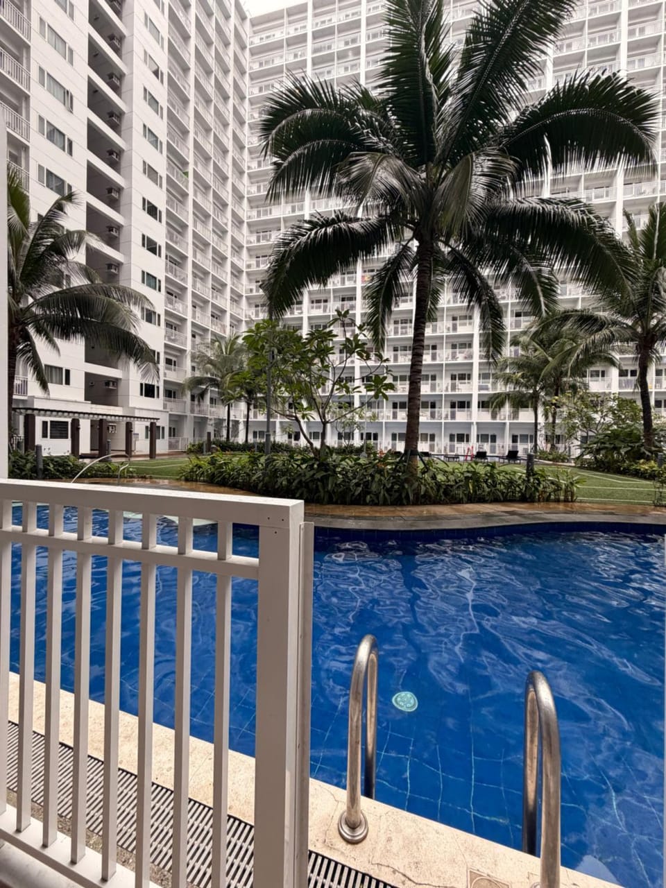 Direct Access to pool GK Suite Hotel in Pasay