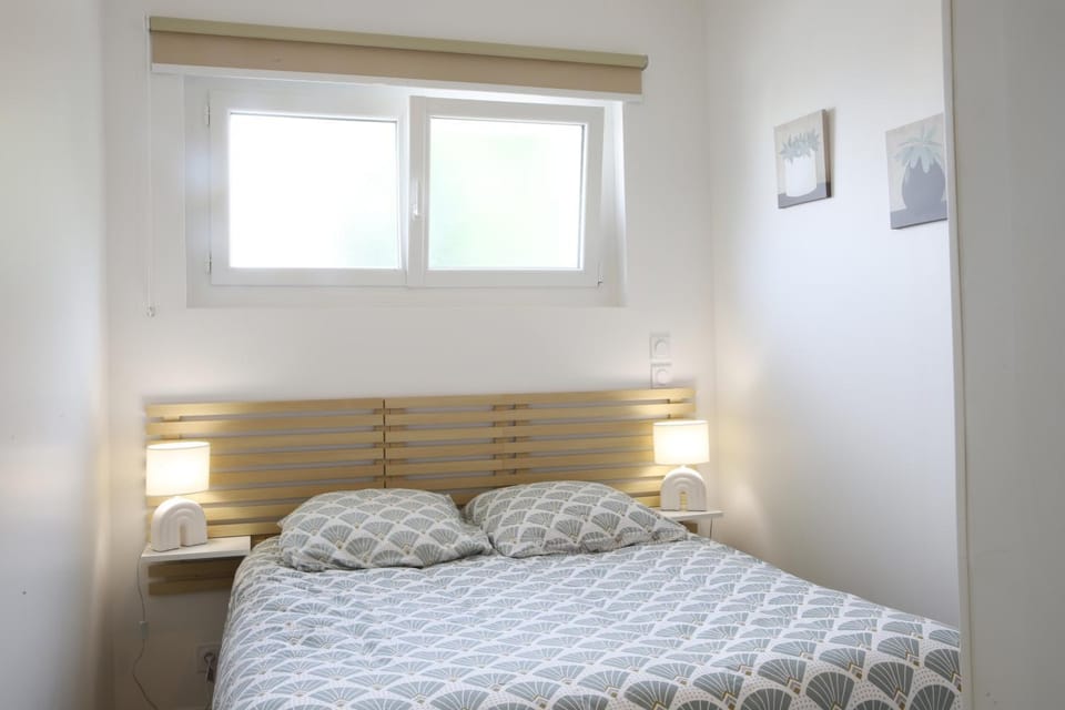 200m Plage du Chay Apartment in Royan