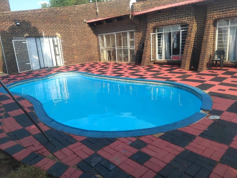 Happy Guest House Bed and Breakfast in North West, South Africa
