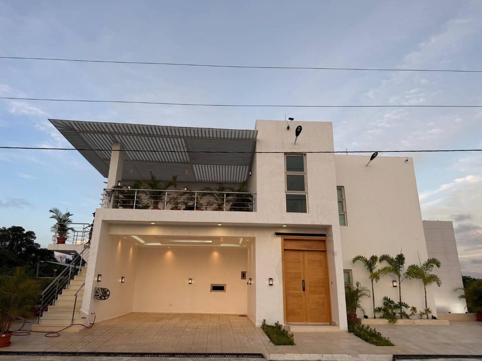 Luxurious 3-Bedroom Apartment in Juan Dolio with Pool Access Apartment in Juan Dolio