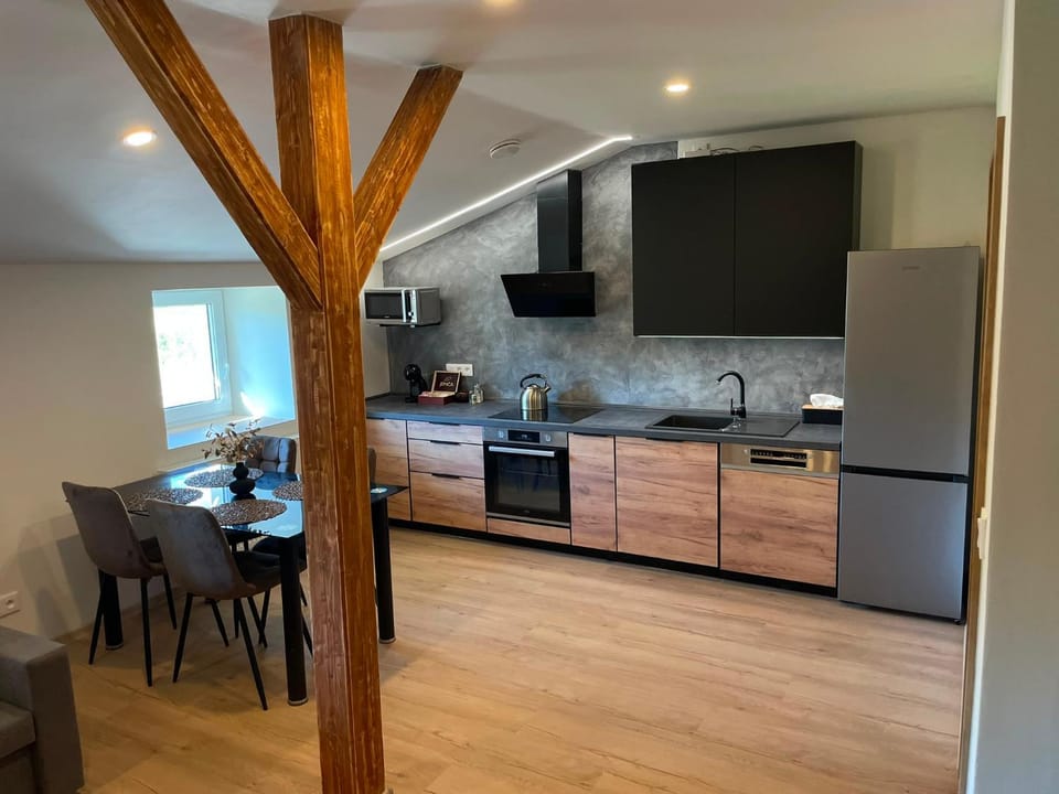 Kitchen or kitchenette, oven, stove
