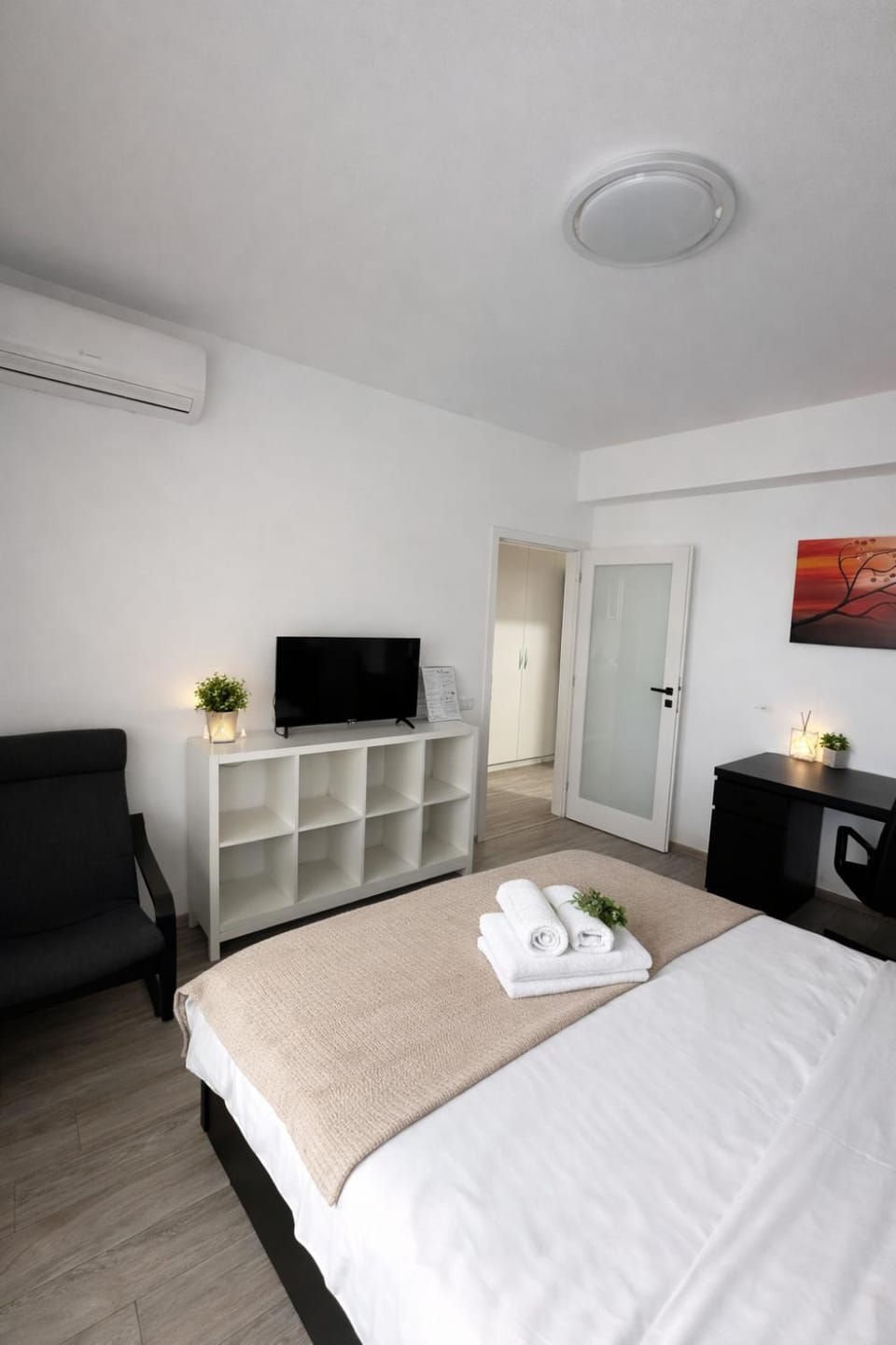 Urban Retreat Studio Apartment in Moldova