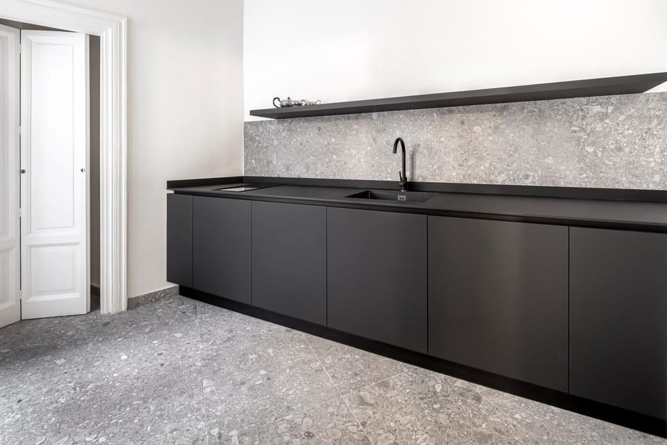 Kitchen or kitchenette