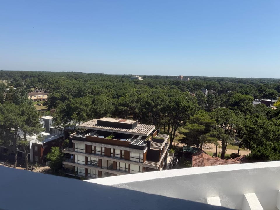 Departamento 2 ambientes edificio de categoría vista al bosque con amenitis Apartment in Pinamar